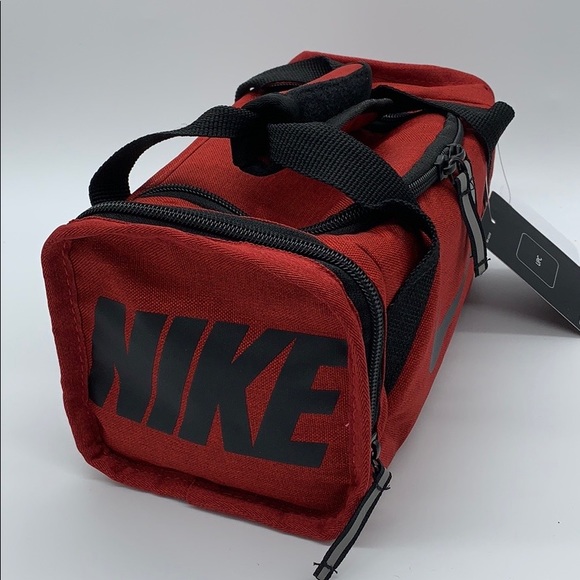 Nike Brasilia Fuel Pack - Picture 2 of 16